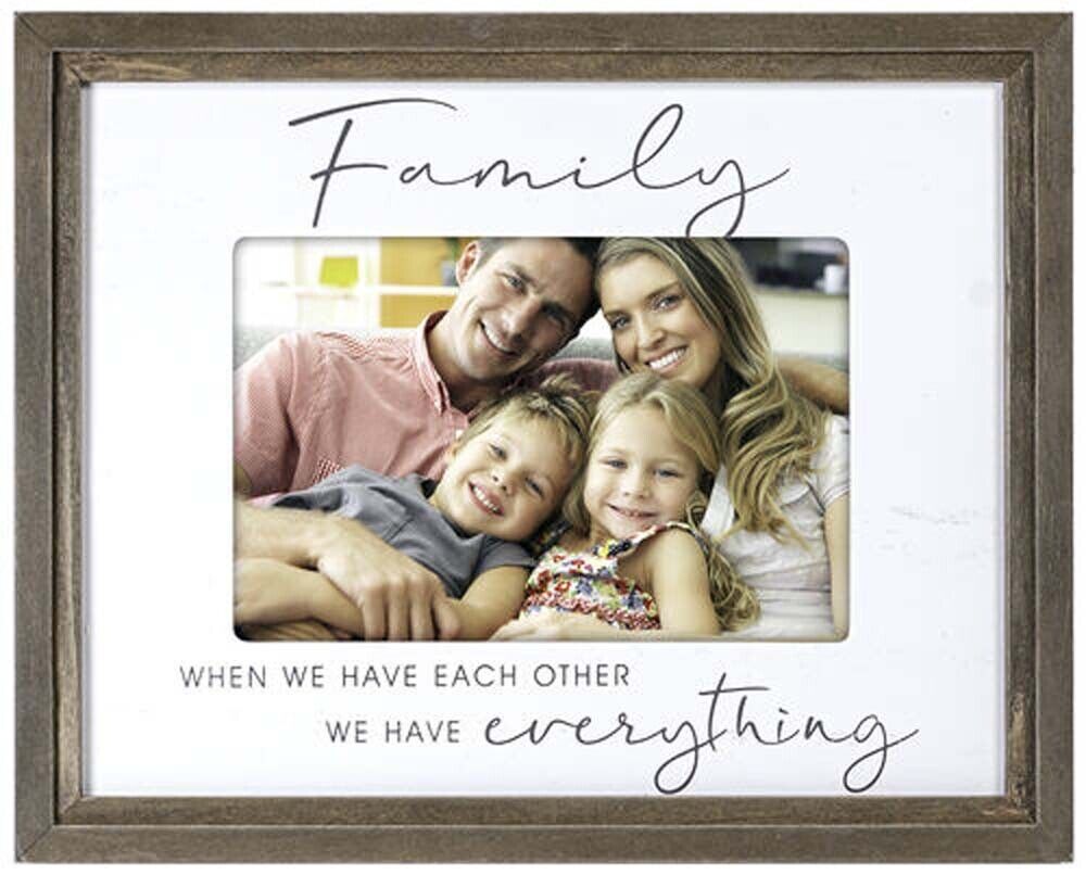 Malden 4x6 Family is Everything Frame