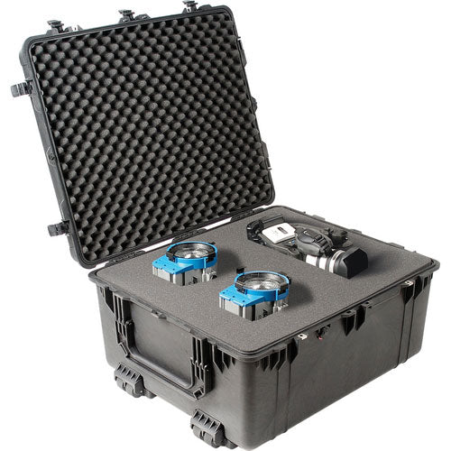 Pelican 1690 Transport Case with Foam (Black)