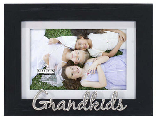 Malden 4x6 Scripts Black Distressed- Grandkids