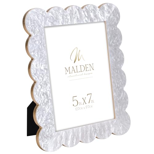Malden 5X7 White Acrylic Ruffle Frame